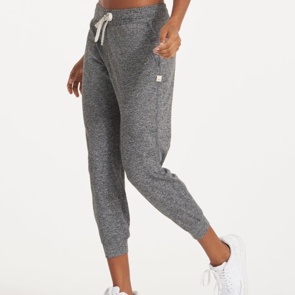 Vuori Pants - Vuori Size M Medium DreamKnit Performance Joggers Heather Grey Gray